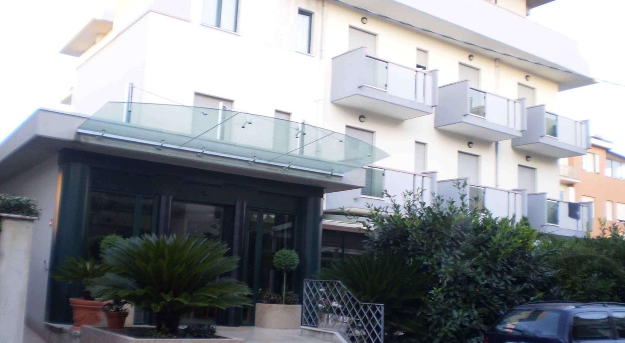 La Perla B&B Hotel Roseto degli Abruzzi Kültér fotó