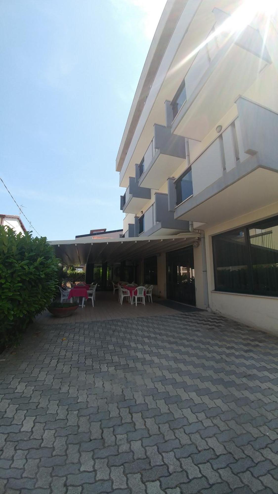La Perla B&B Hotel Roseto degli Abruzzi Kültér fotó