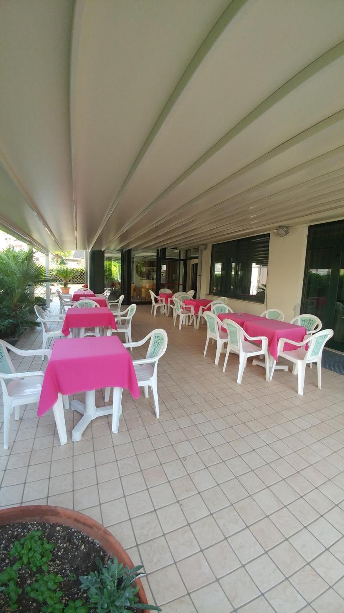 La Perla B&B Hotel Roseto degli Abruzzi Kültér fotó